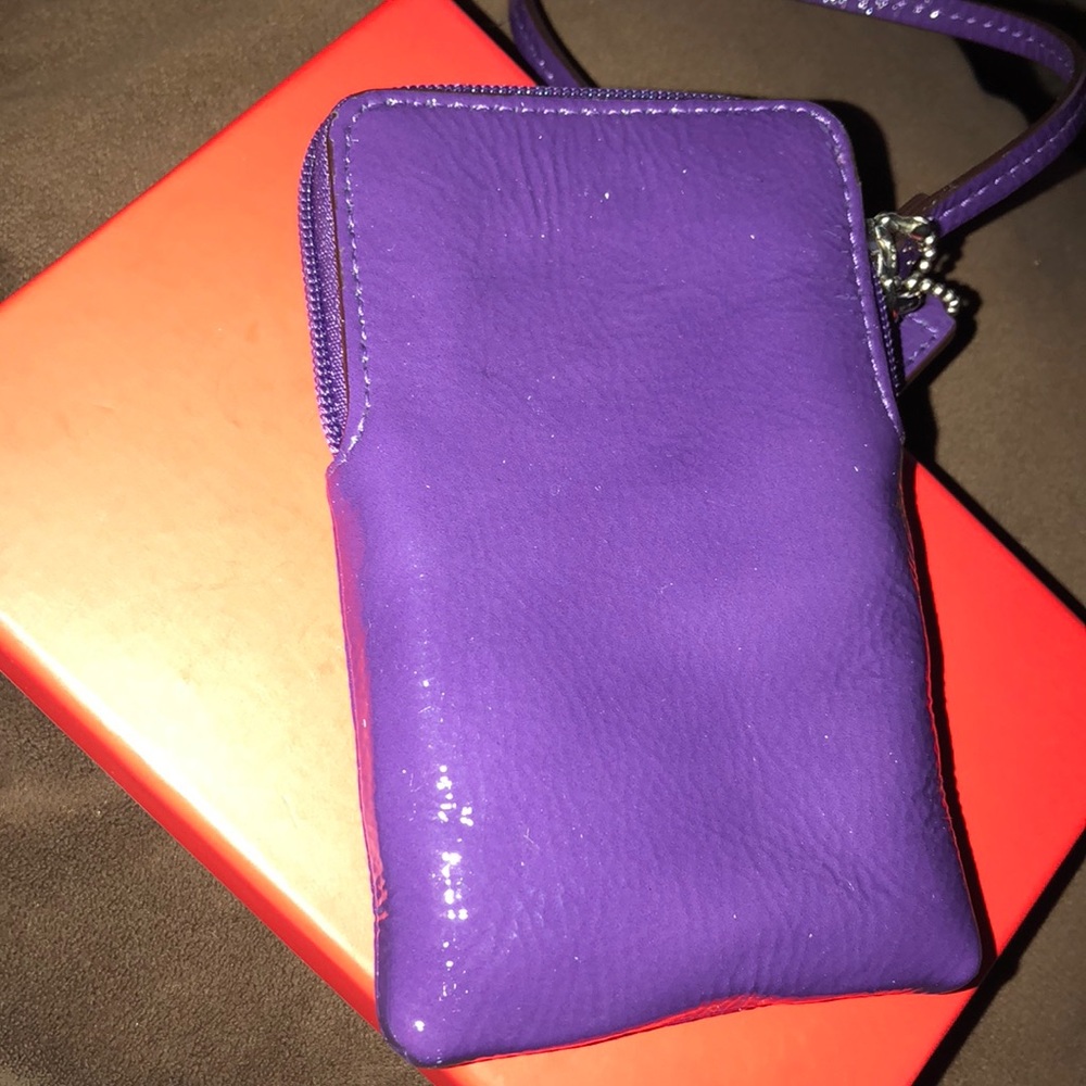 Coach Wristlet - Picture 3 of 4